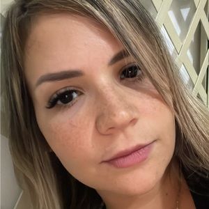 Meet your Posher, Antonella